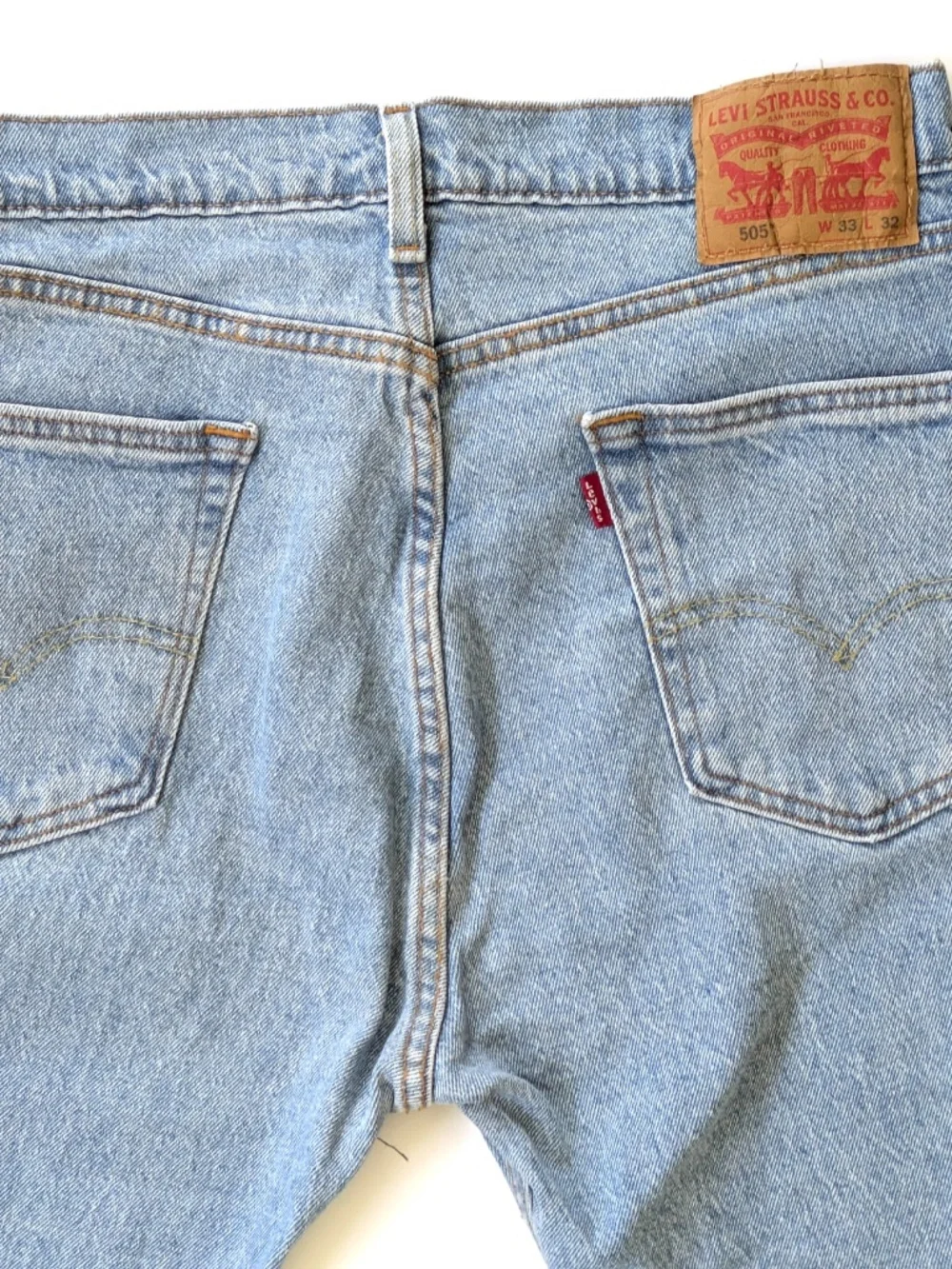 Levi's 505 Mens Low Stretch 33x32 Light Wash Denim